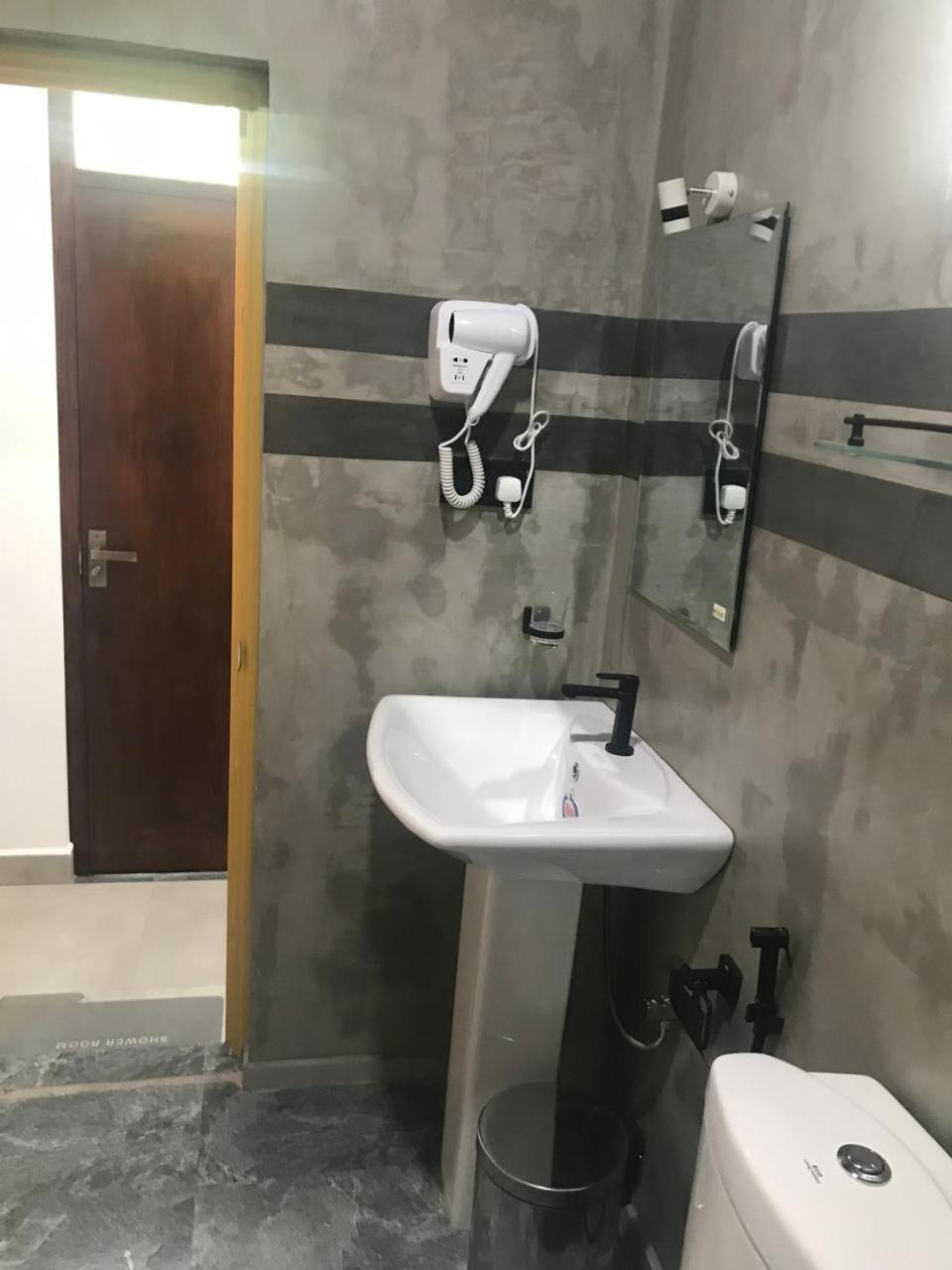 Flip Flop Inn Mirissa Dış mekan fotoğraf