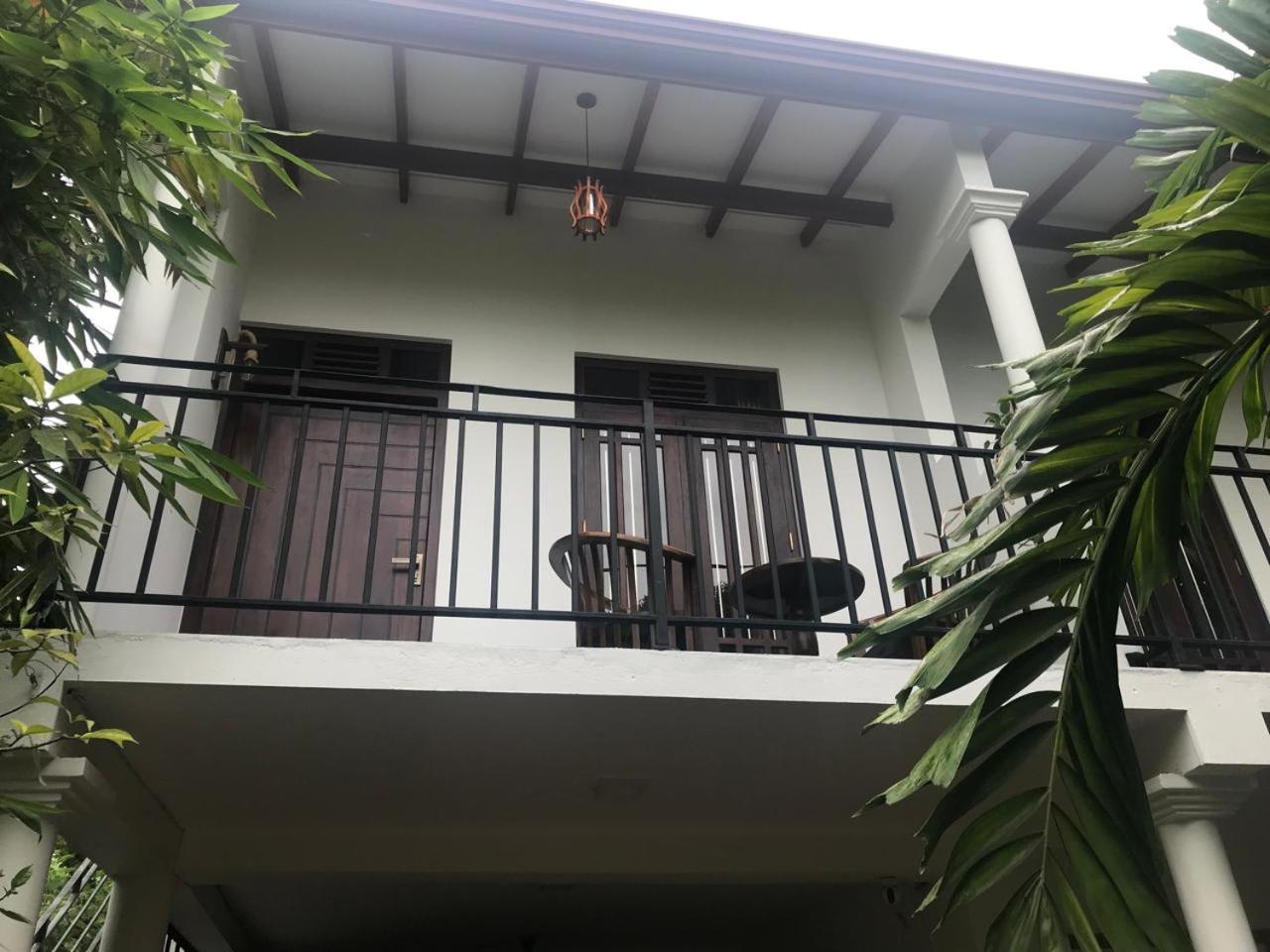 Flip Flop Inn Mirissa Dış mekan fotoğraf